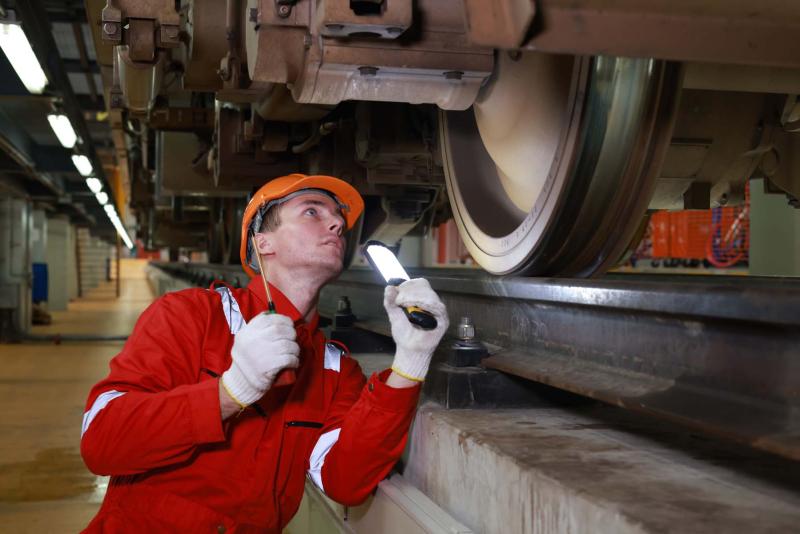 Rail and rolling stock builders and repairers