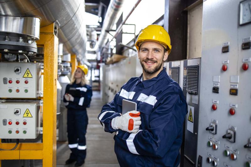 Skilled metal, electrical and electronic trades supervisors