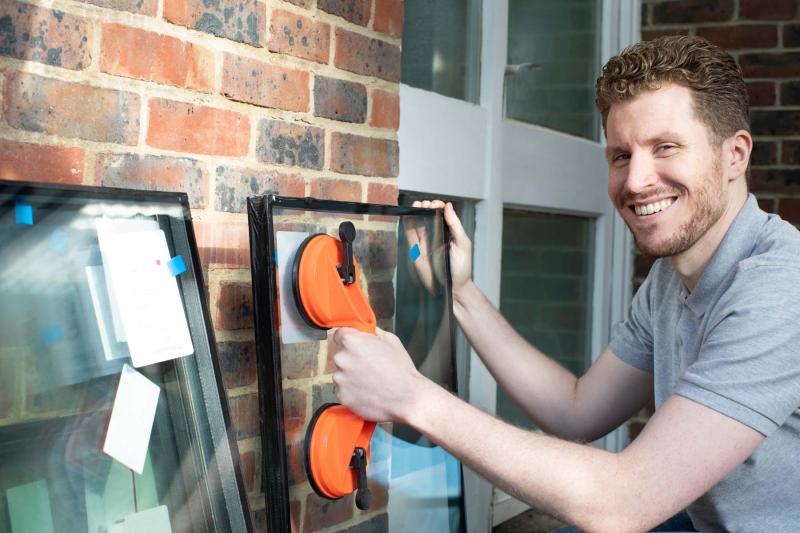 Glaziers, window fabricators and fitters