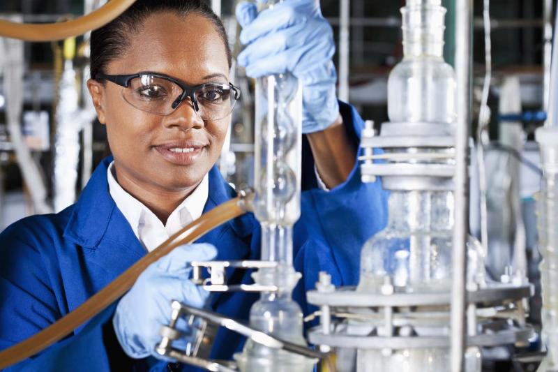 Chemical and related process operatives