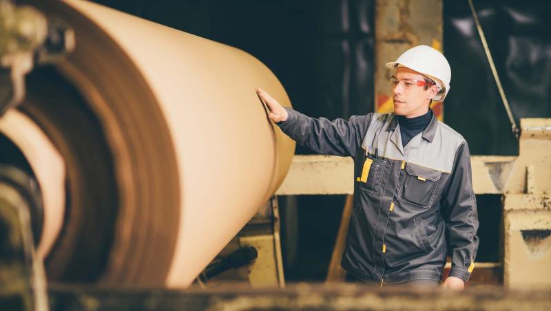 Paper and wood machine operatives