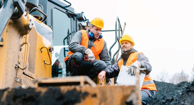 Mining and quarry workers and related operatives
