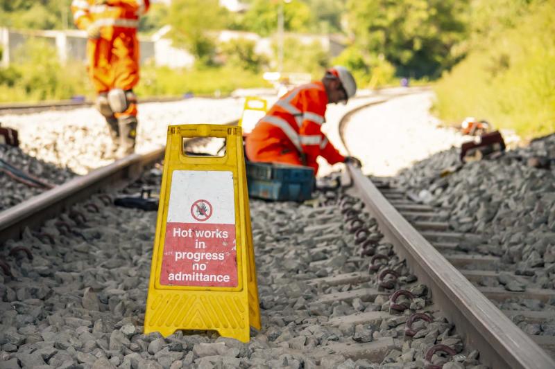 Rail transport operatives