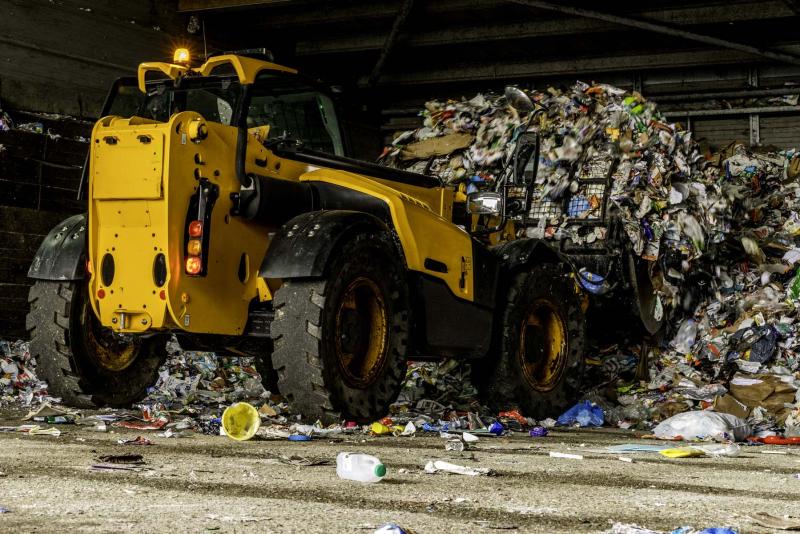 Refuse and salvage occupations