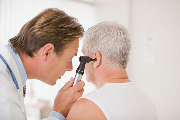 Audiologist