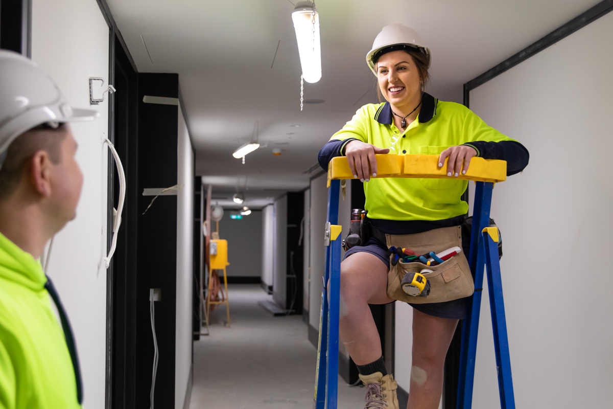 Ceiling fixer