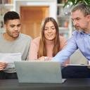Financial services customer adviser