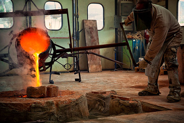 Foundry moulder