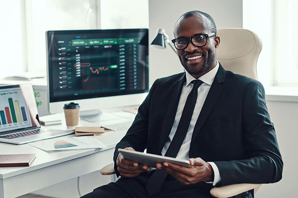 Investment analyst