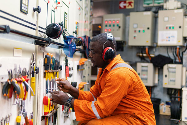 Marine engineering technician