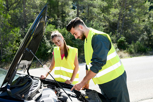 Motor vehicle breakdown engineer