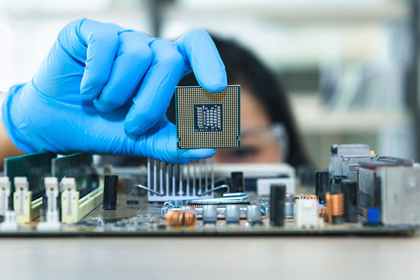 Nanotechnologist