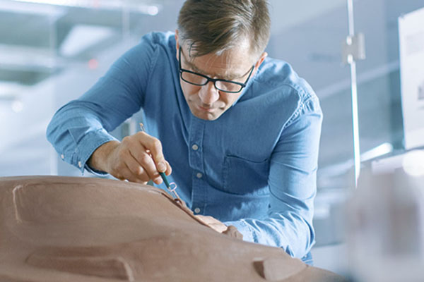 Prop maker