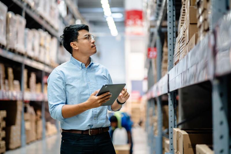 Managers in logistics