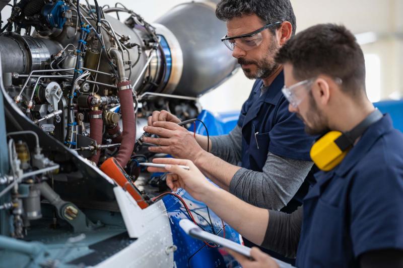 Aerospace engineers